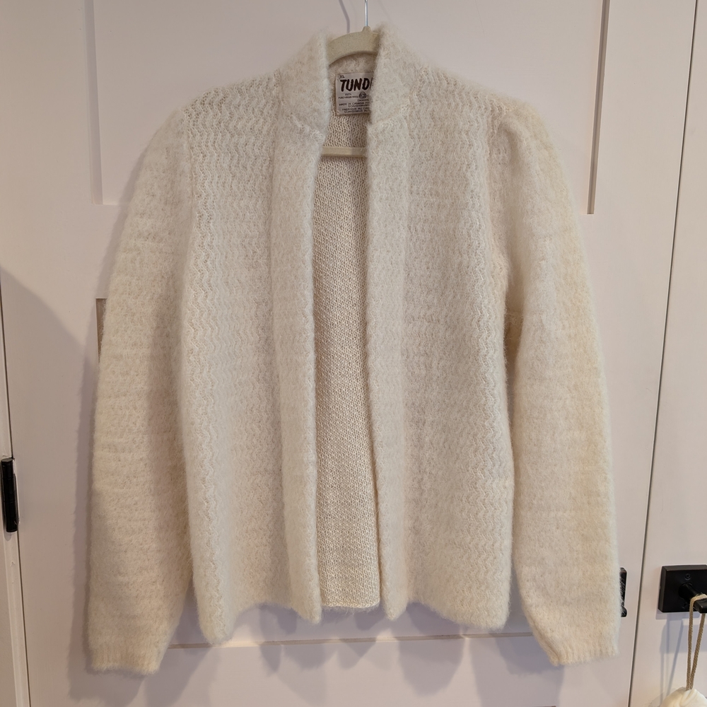 Tundra Women's Soft Cream Cardigan